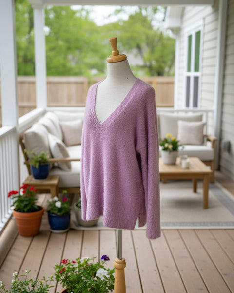 "KC" SMYMUMU Lavender V-neck Sweater: Small