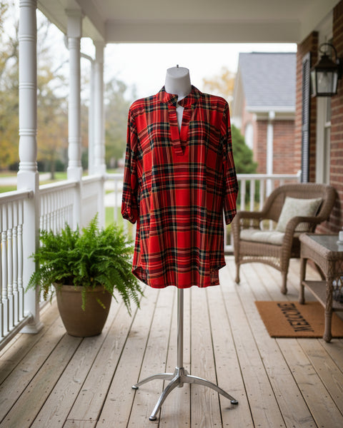 "KC" Red & Navy Plaid Collard 3/4 Sleeve Top: Large