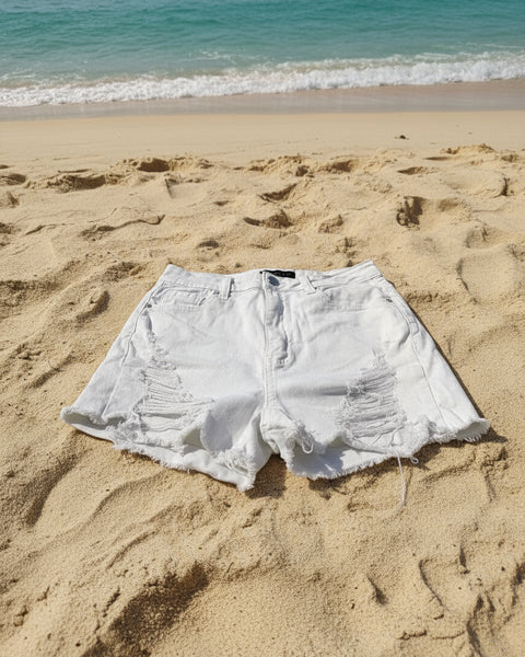 "KC" American Eagle Distressed White Shorts: Med