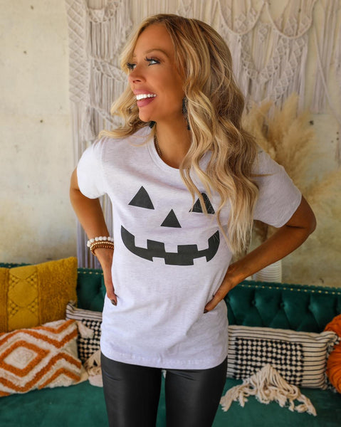 Heathered Grey "Jack-O'-Lantern Face" Graphic Tee - The Lace Cactus