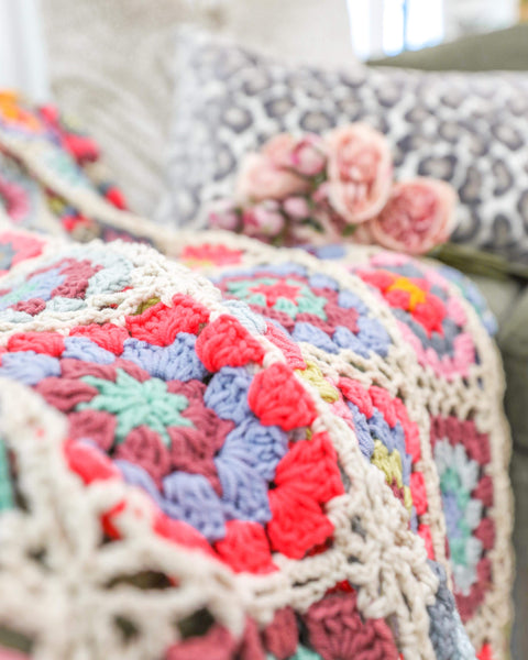 Granny Square Crochet Throw Blanket - Light Pink