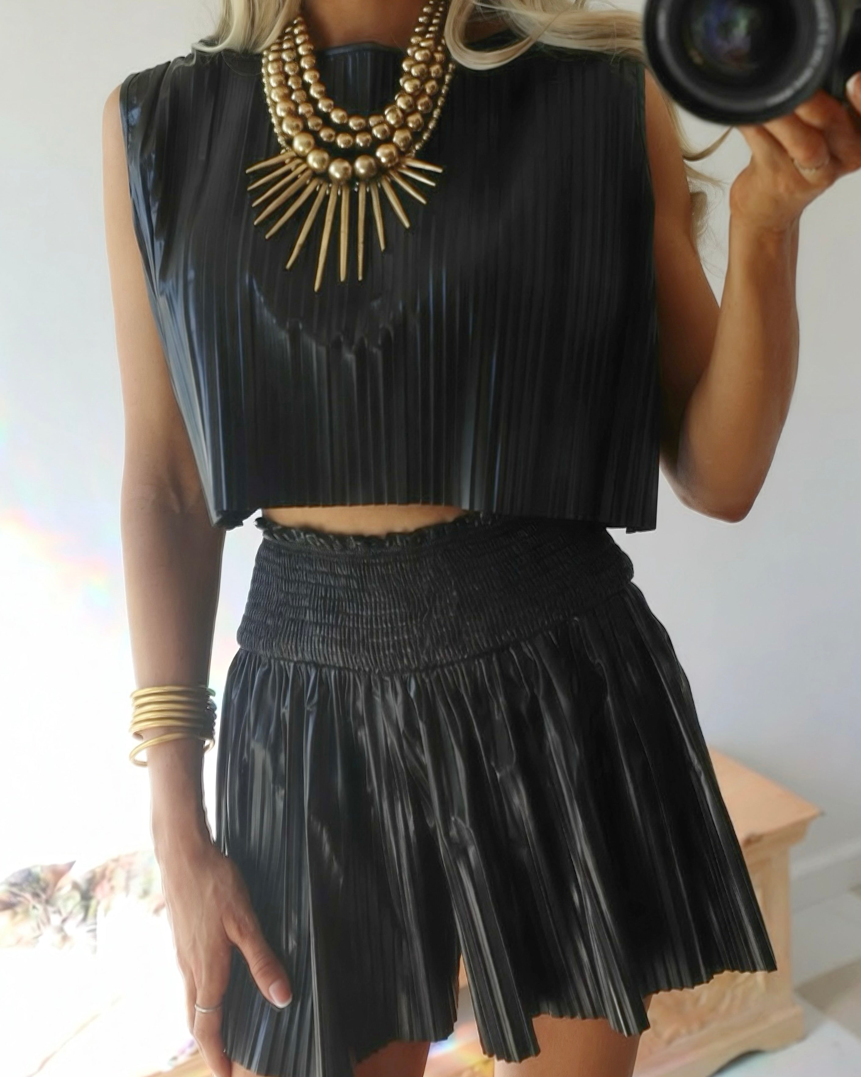 BACK IN BLACK leather set