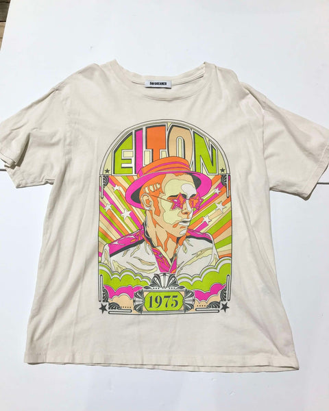 "KC" Elton John Graphic Tee (Daydreamer) Size: S