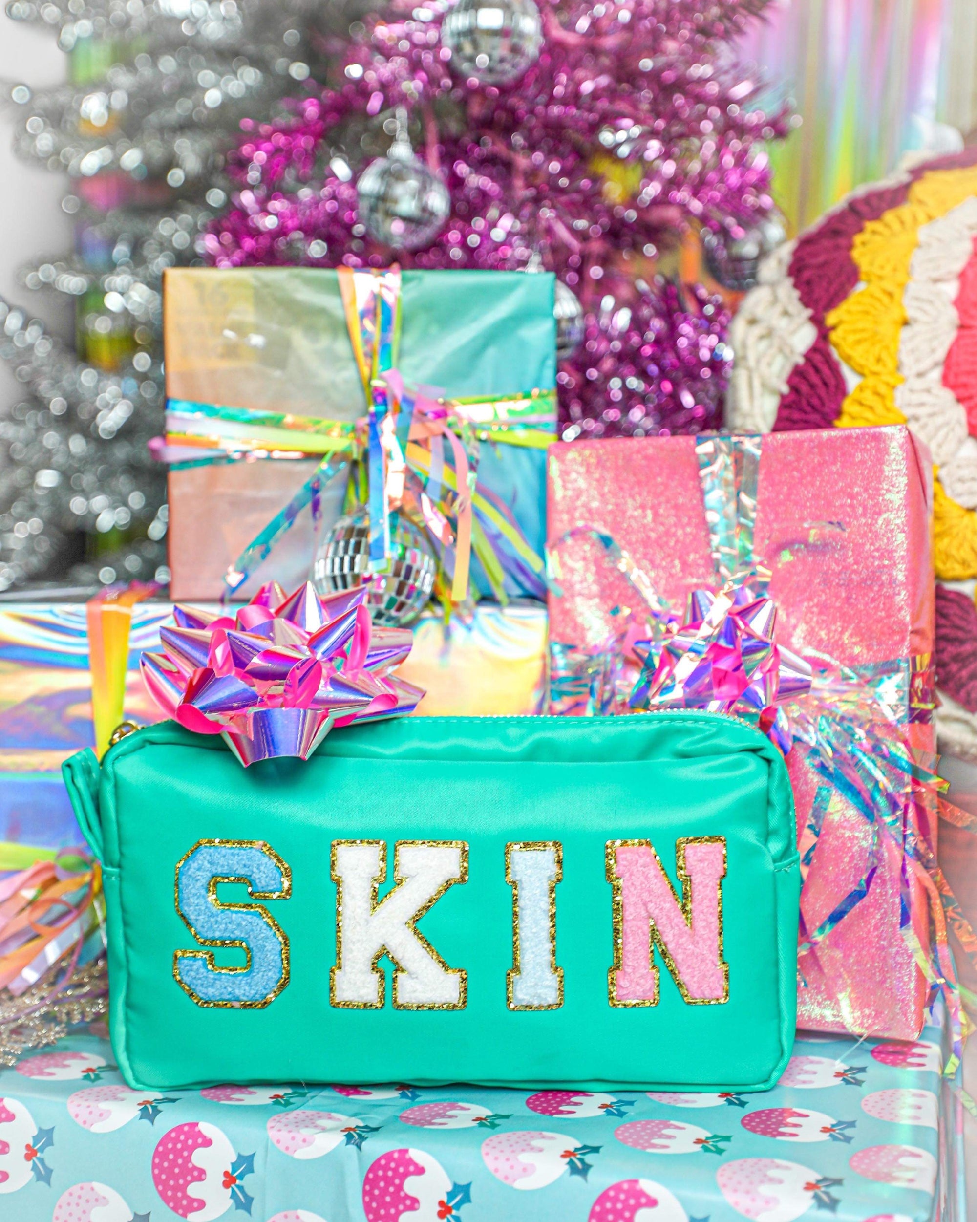 #17 Mint "Skin" Patch Cosmetic Bag - The Lace Cactus
