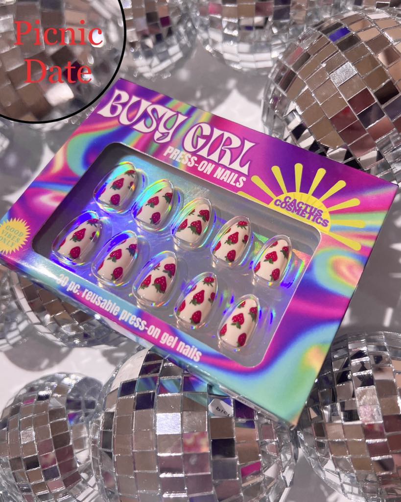 Busy Girl Picnic Date Press-On Nails