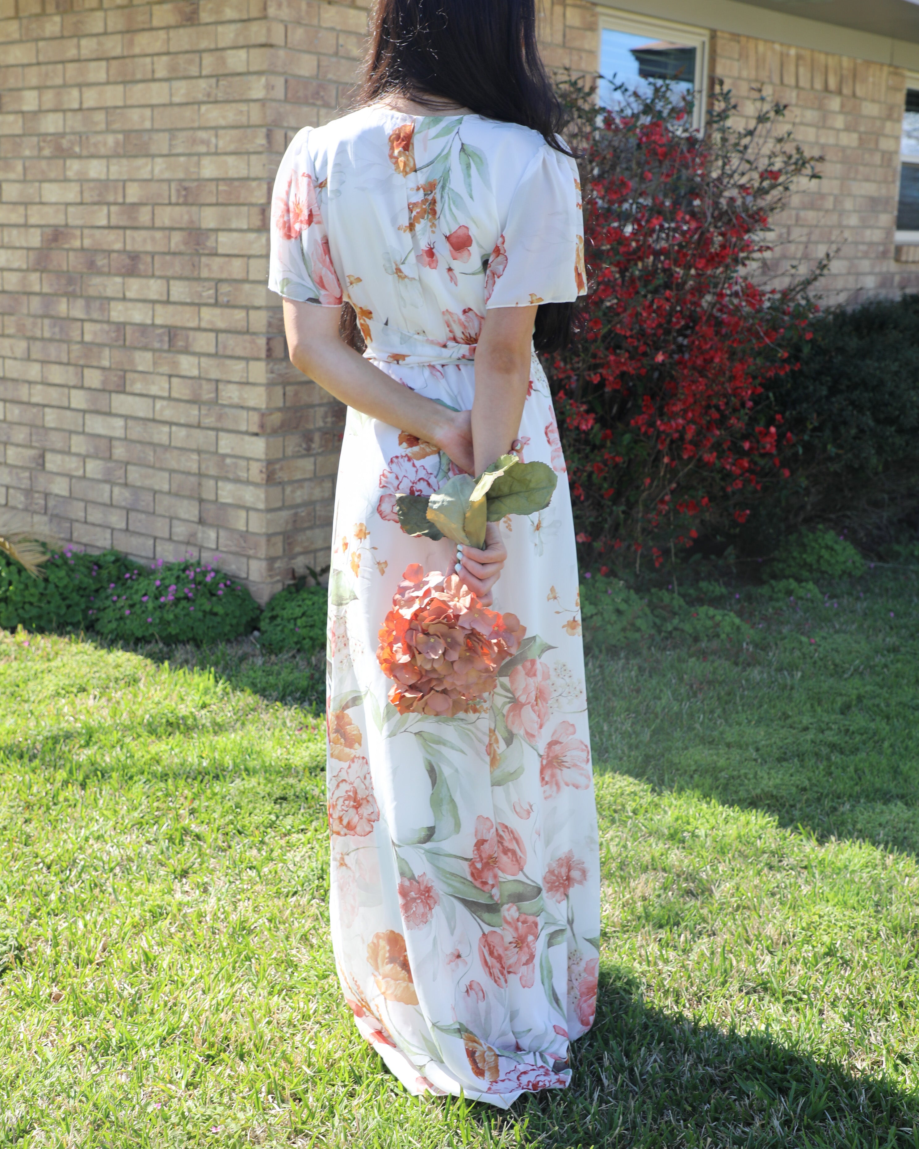 Lilyana Ivory Floral Maxi Dress The Lace Cactus