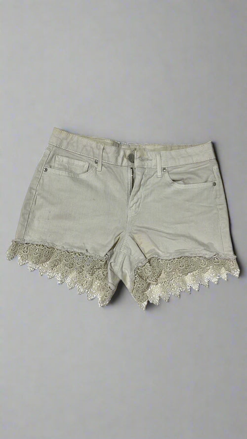 "KC" Jessica Simpson White Lace Trimmed Shorts: 27