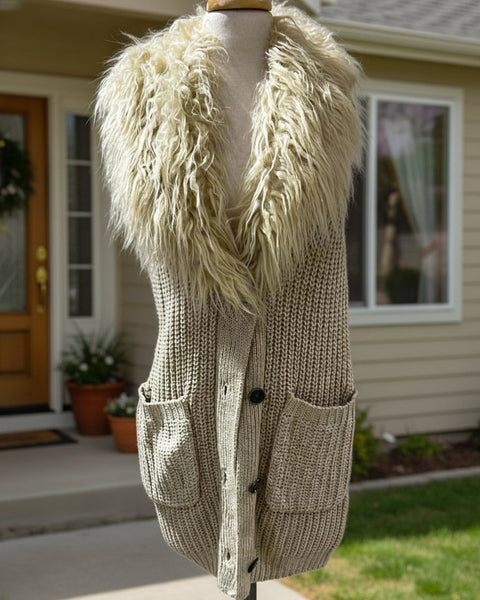"KC" Jessica Simpson Shaggy Collar Wheat Vest: XSmall