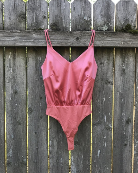 "KC" Round Neck Snow Leopard Bodysuit NWT: Small