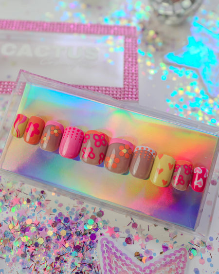 #60 Groovy Babe Nails