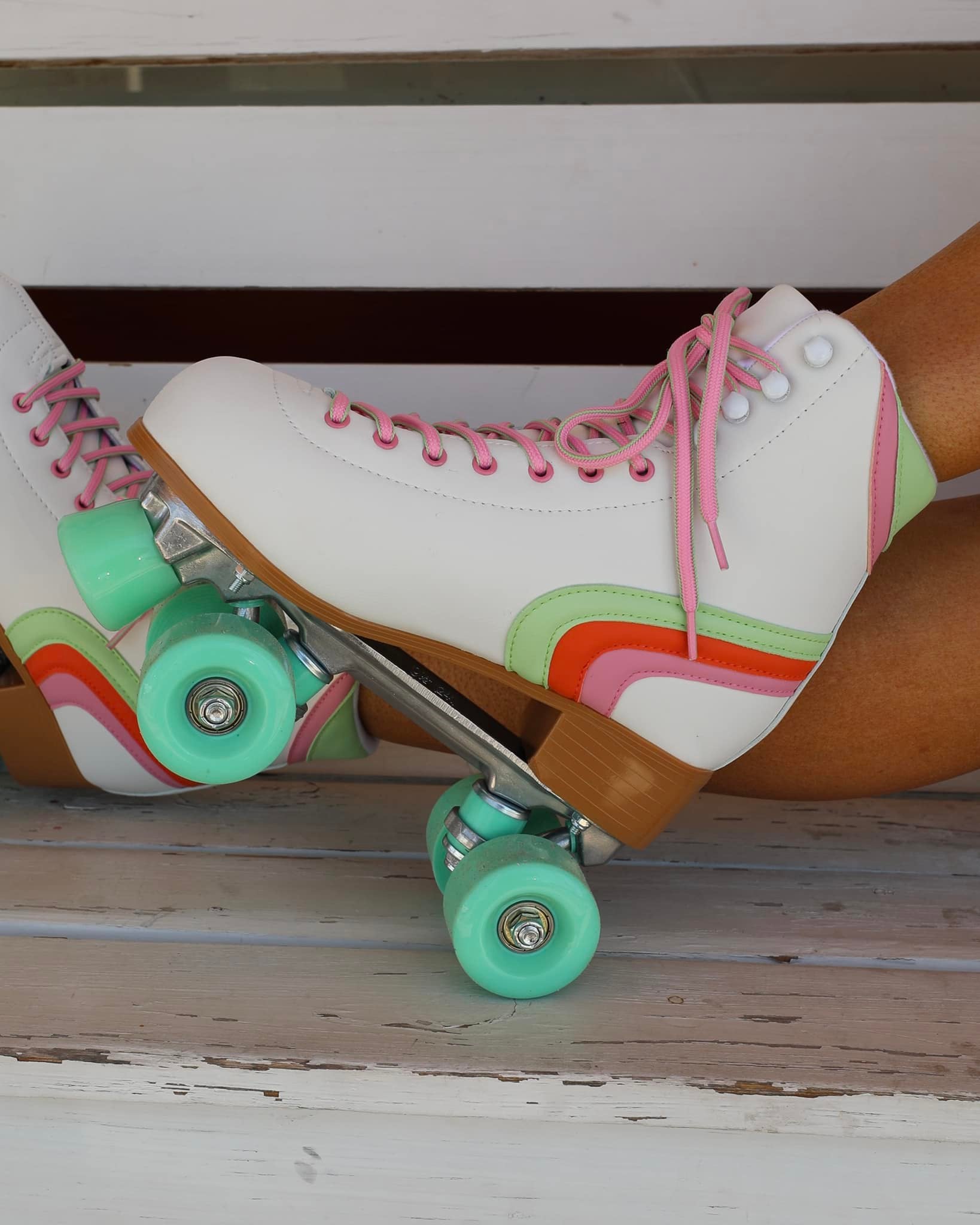 Classic Style White Skates - The Lace Cactus